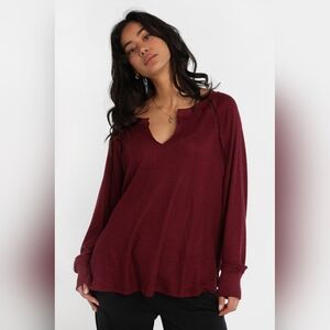 Size Medium Everyday (Bluenotes) Waffle Knit Long Sleeve Notch Neck Top